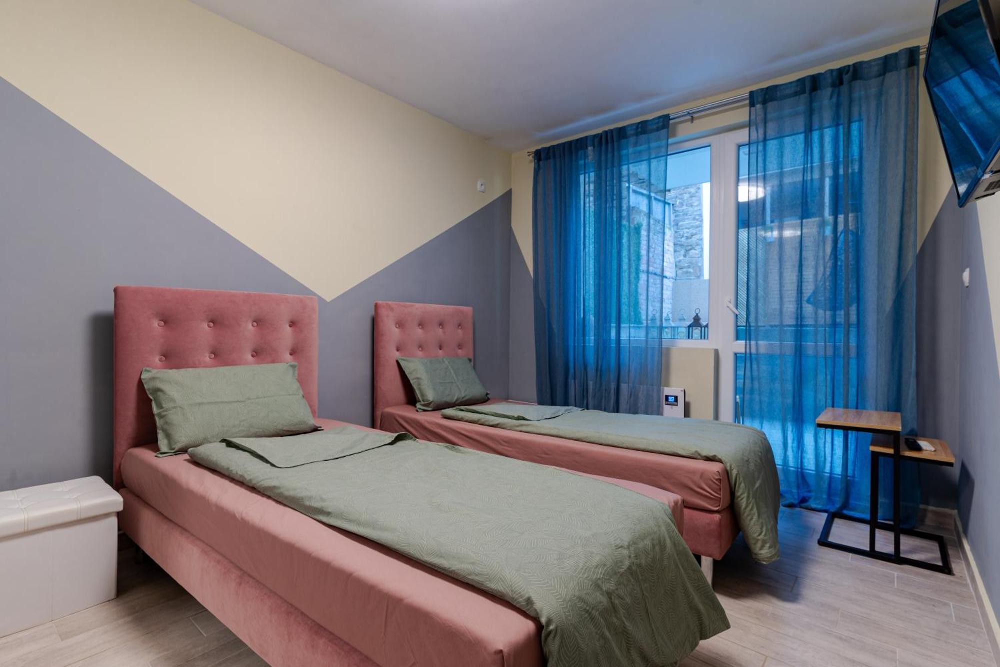Mirela Guest Apartment Veliko Tărnovo Exterior foto